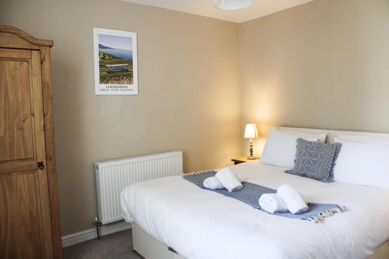 The Clifton Holiday Apartment Llandudno Centre Zewnętrze zdjęcie